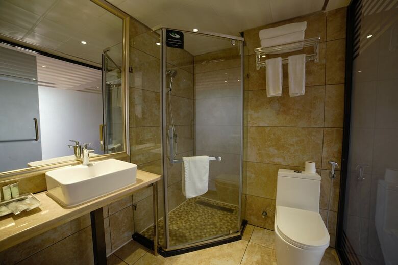 Swiss Lenana Mount Hotel