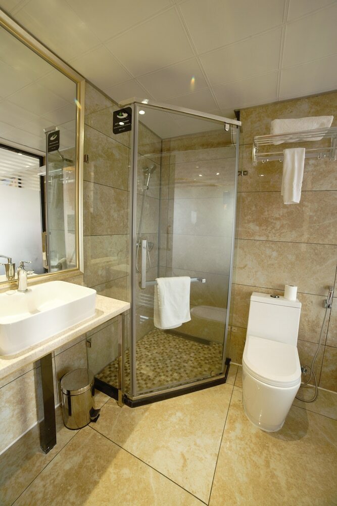 Swiss Lenana Mount Hotel