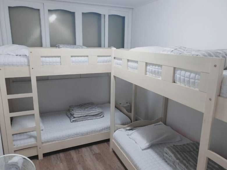 Hostal Orange Guesthouse - Hostel