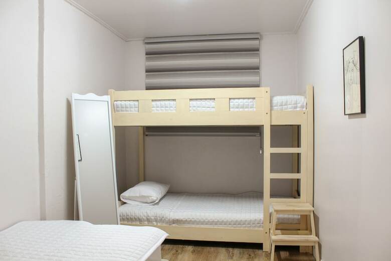 Hostal Orange Guesthouse - Hostel