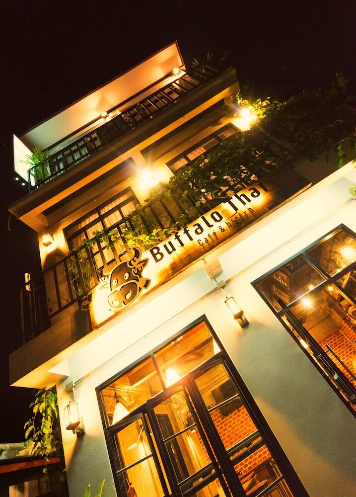 Hotel Buffalo Thai Cafe & Bistro