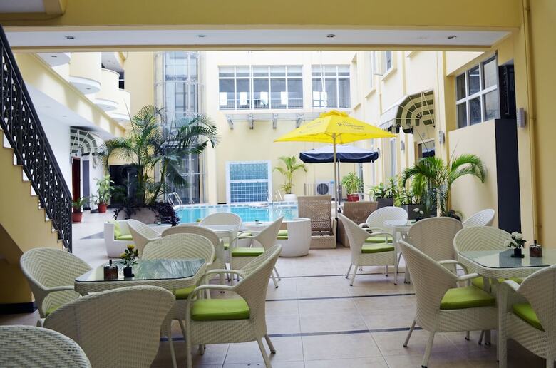 Rosa Valls Hotel