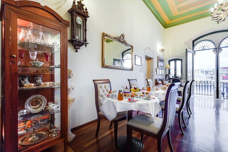 Casa Leone Hotel