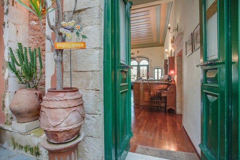 Casa Leone Hotel