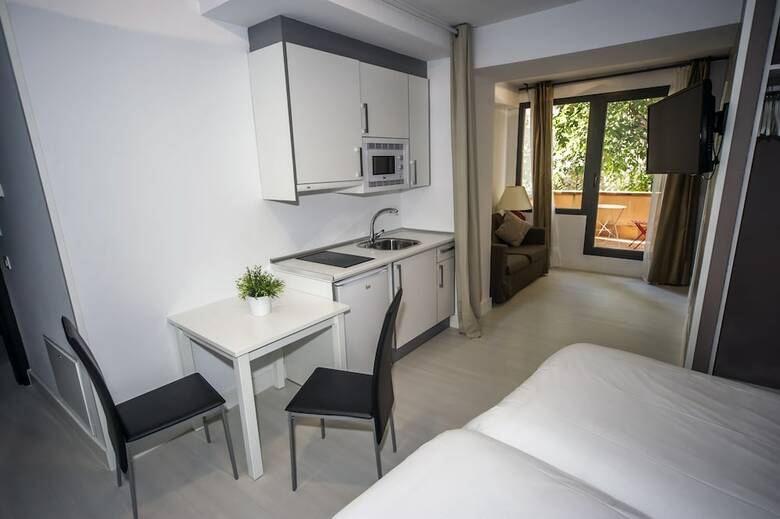 Apartamentos Jardin de Velarde