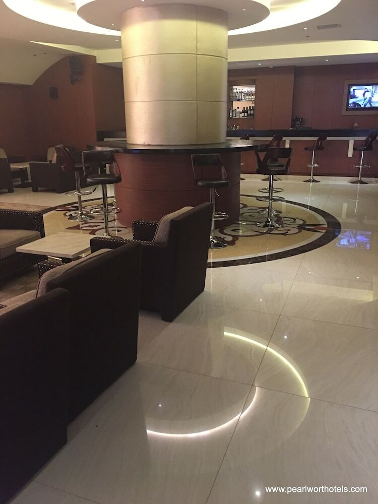 Pearlwort Hotel And Suites
