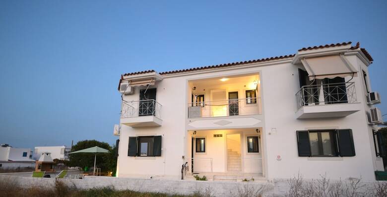 Koukounari Apartments