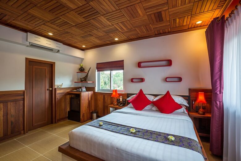 Damnak Villa Retreat