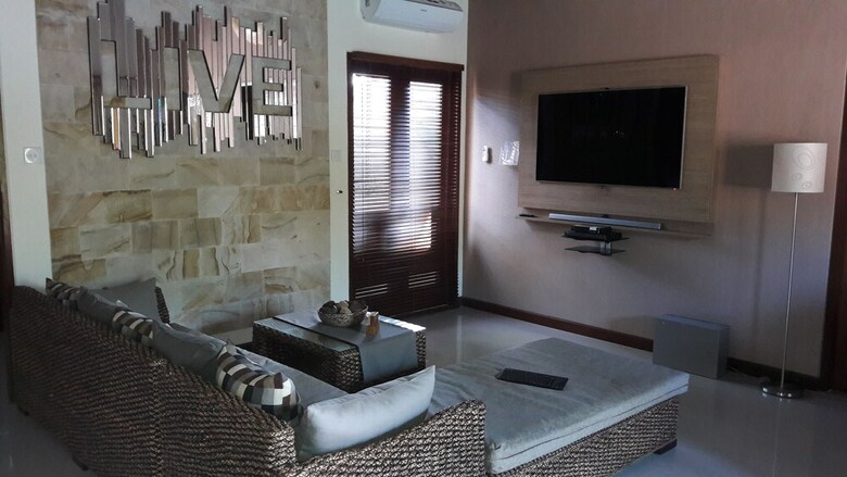 Exquisito Villa 2