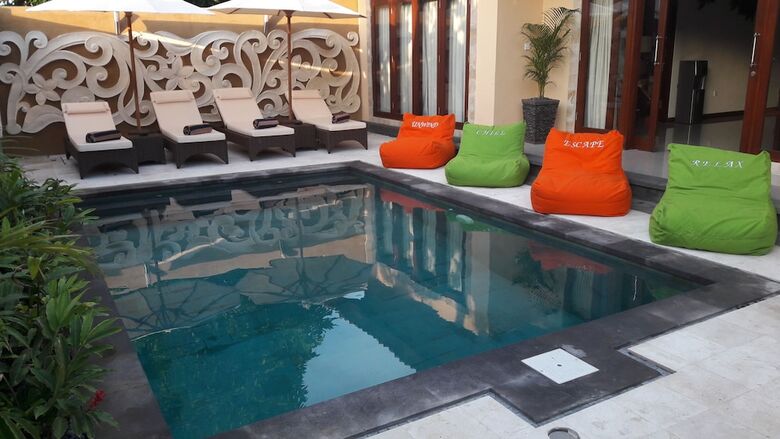Exquisito Villa 2