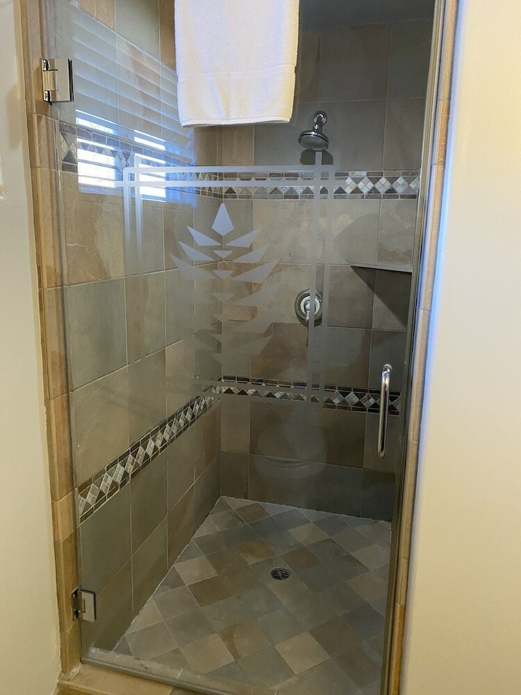 Hotel Secrets Inn Lake Tahoe