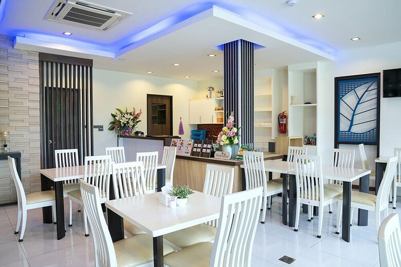 The Nice Hotel