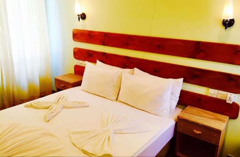 Hotel Reyva Inn