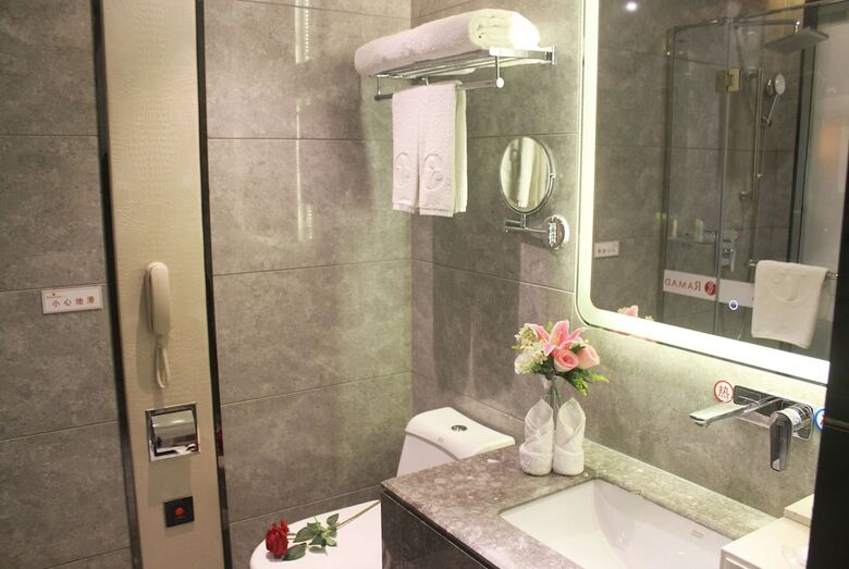 Hotel Ramada Shenzhen Baoan