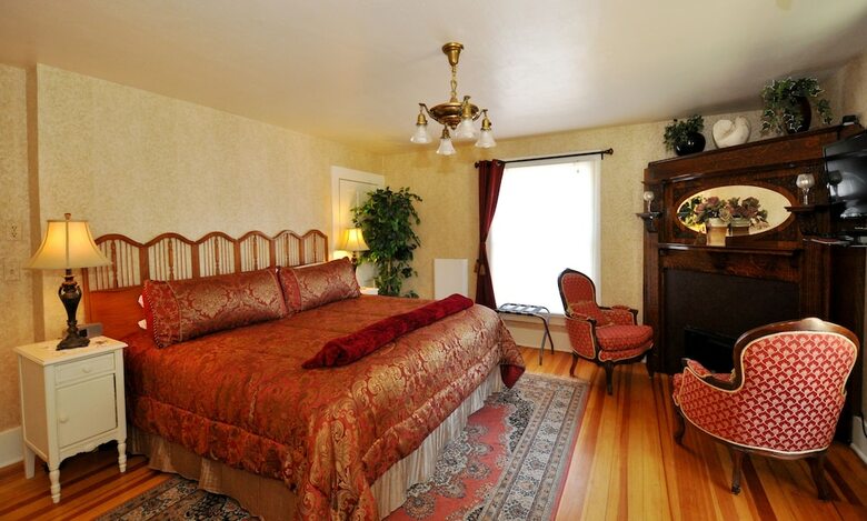 Avenue Hotel Bed & Breakfast