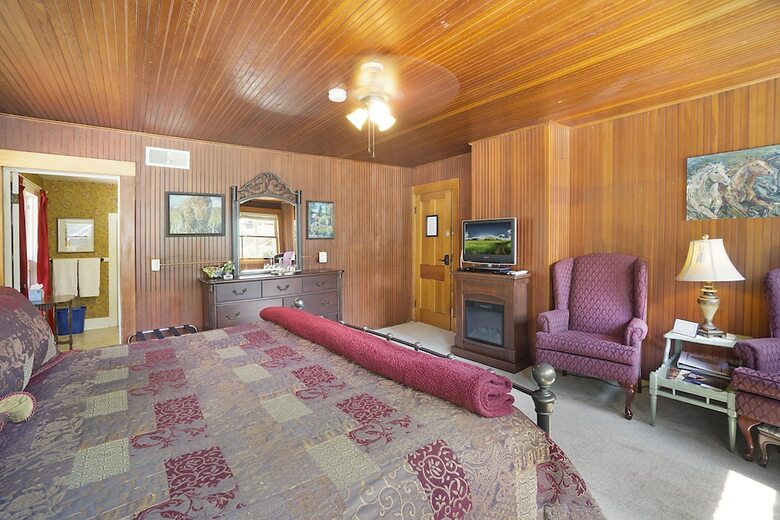 Avenue Hotel Bed & Breakfast