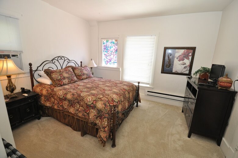 Avenue Hotel Bed & Breakfast