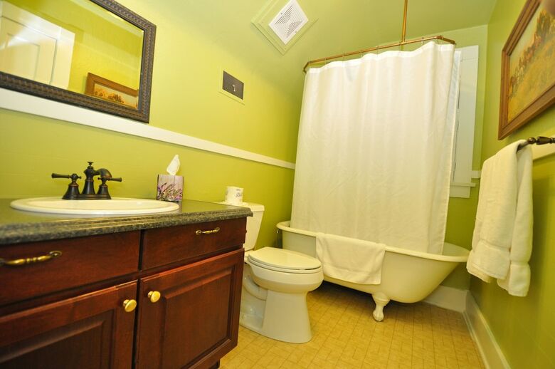Avenue Hotel Bed & Breakfast