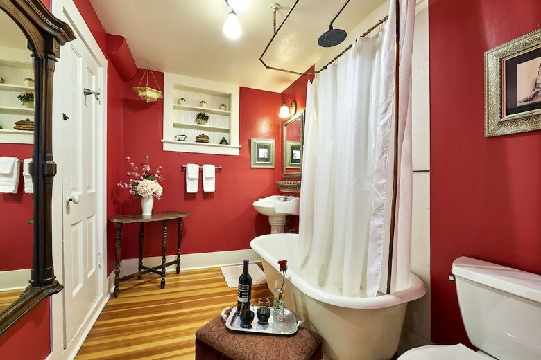 Avenue Hotel Bed & Breakfast