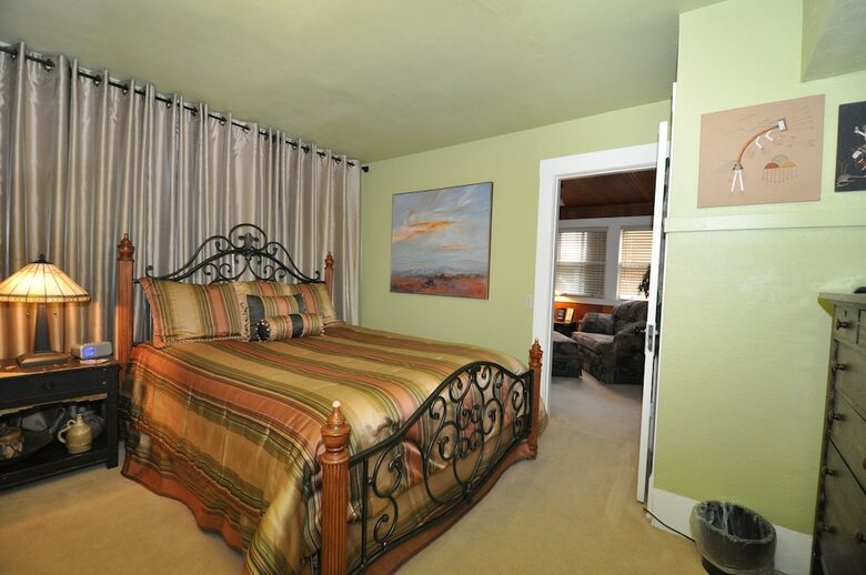 Avenue Hotel Bed & Breakfast