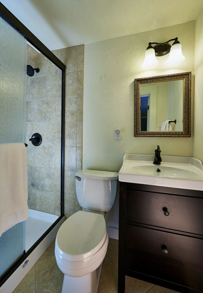 Avenue Hotel Bed & Breakfast