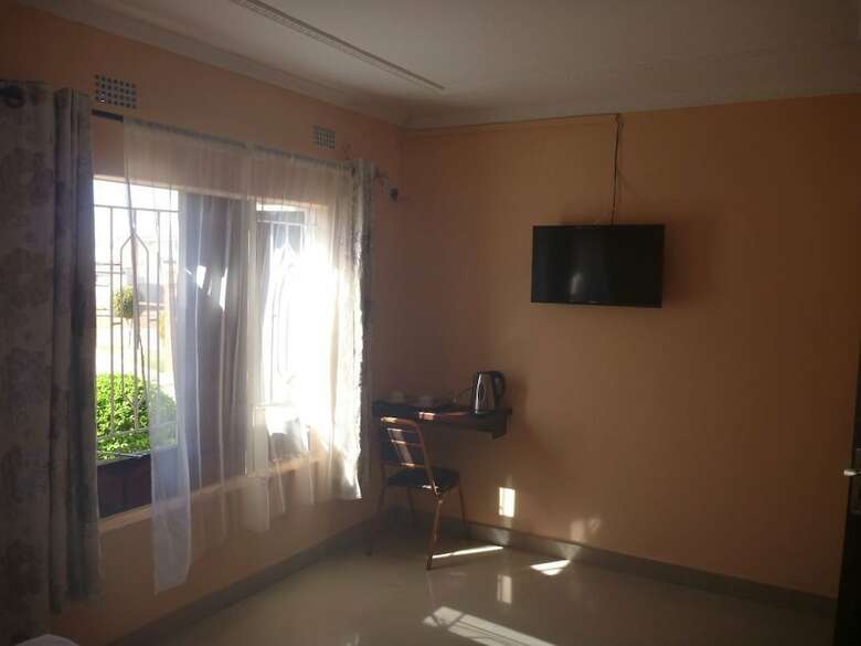Posada Sunset Junction Lodges & Tours