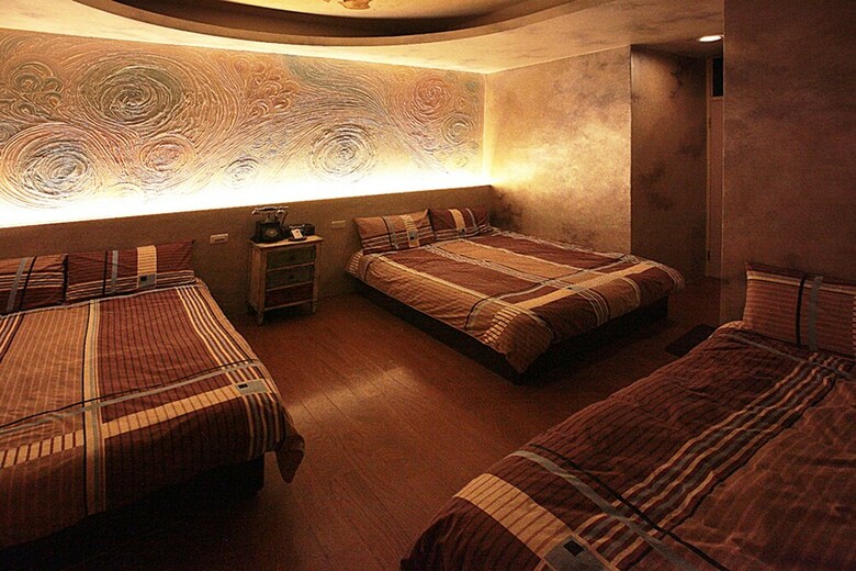 3dsunflower Embossed B&B