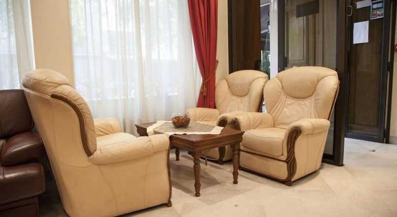 Hotel H�tel Des Pyr�n�es - Nation