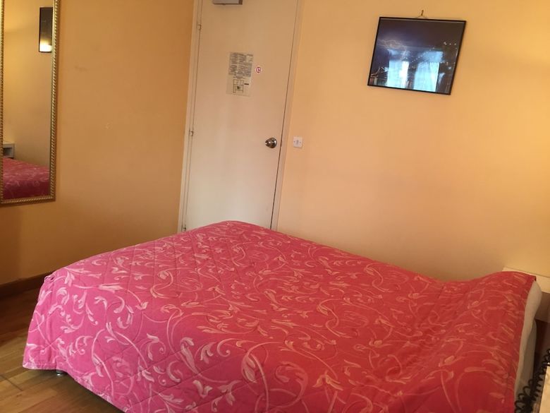 Hotel H�tel Des Pyr�n�es - Nation
