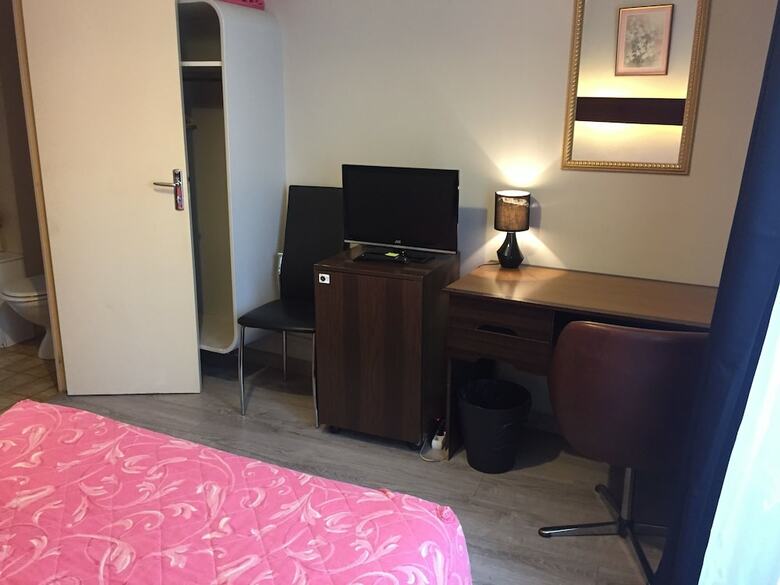Hotel H�tel Des Pyr�n�es - Nation