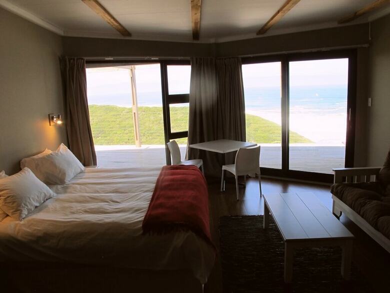 Hotel Wilderness Beach Resort