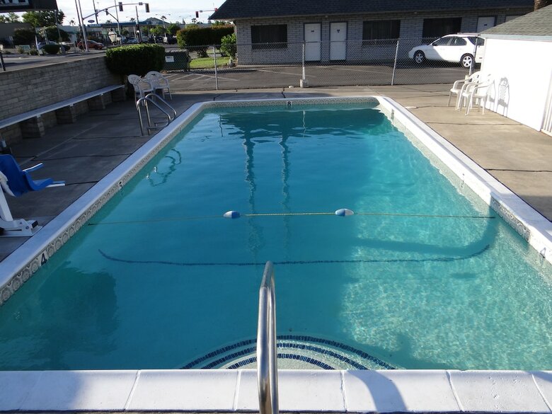 Motel Economy Inn Corning