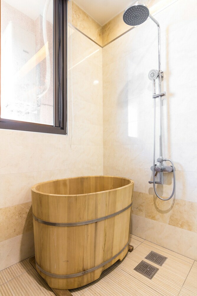 Hotel Jhongshan Building Bed And Breakfast