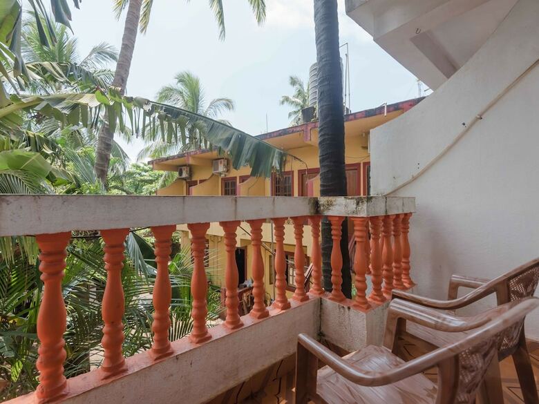 Hotel Oyo 5651 Stayout Near Baga Beach
