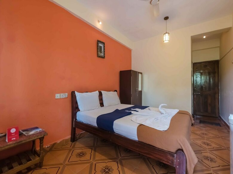 Hotel Oyo 5651 Stayout Near Baga Beach