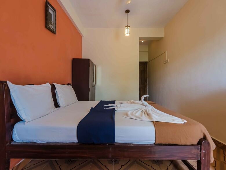 Hotel Oyo 5651 Stayout Near Baga Beach