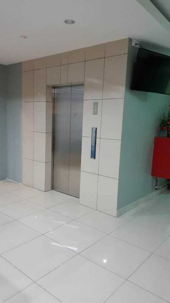 One Hotel Sadong Jaya