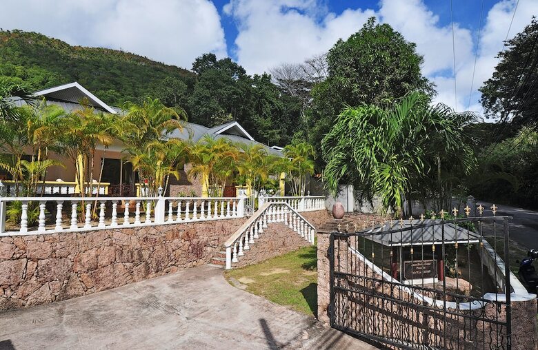 Hotel Acquario Villa