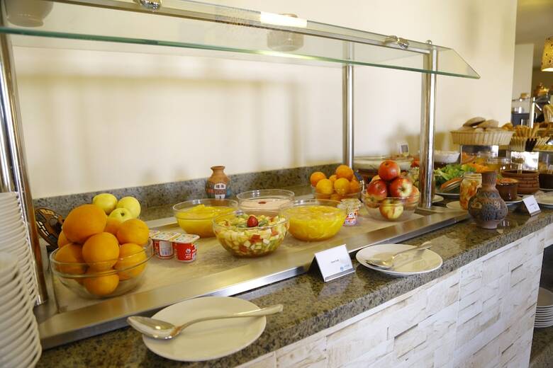 Byoum Lakeside Hotel