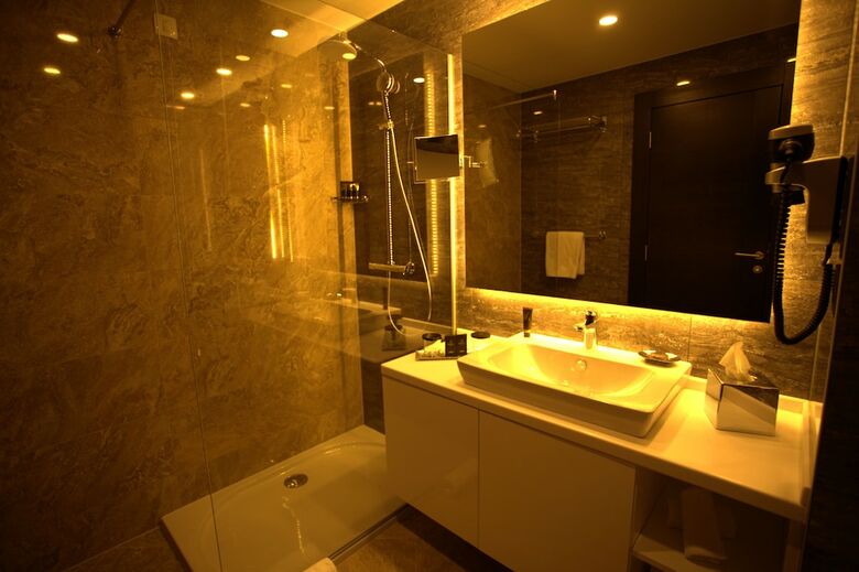 Malak Regency Hotel