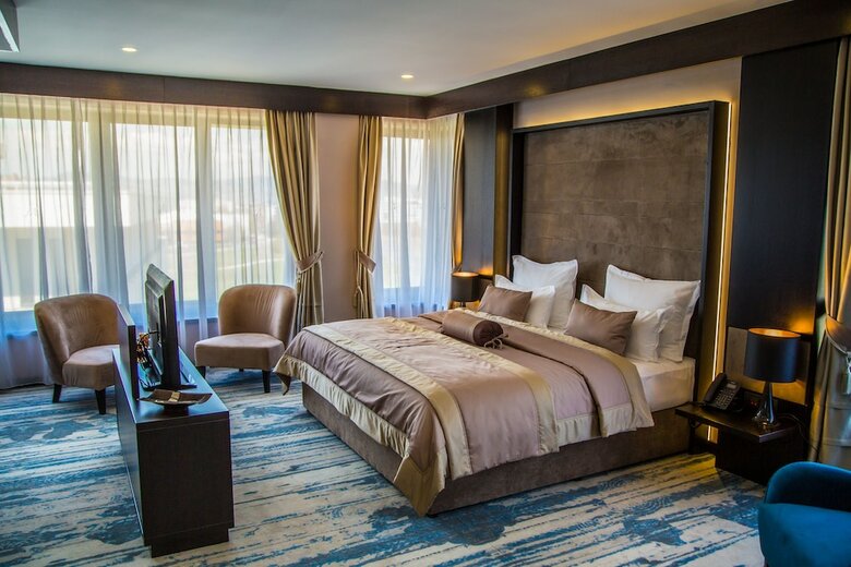 Malak Regency Hotel