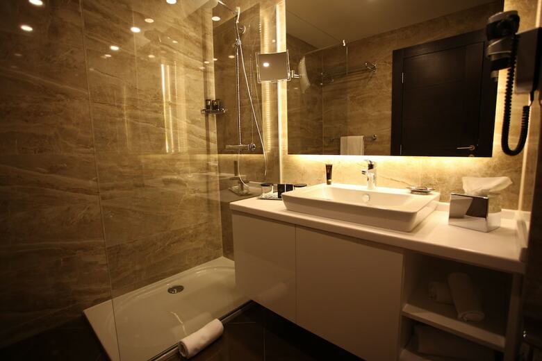 Malak Regency Hotel
