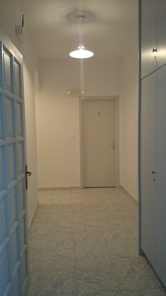 Hotel Athena Rooms