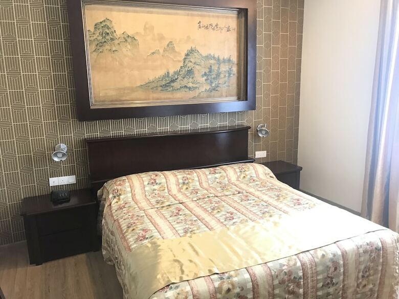 Bed & Breakfast Smurf Inn Homestay