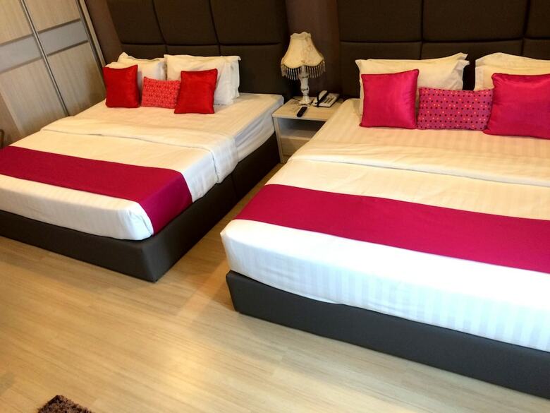 Bed & Breakfast Smurf Inn Homestay