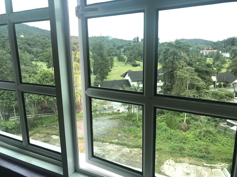 Bed & Breakfast Smurf Inn Homestay