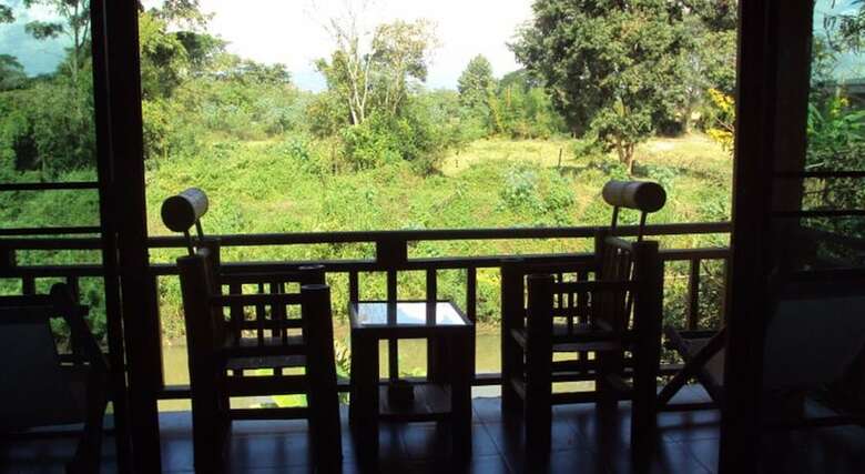 Hotel Akha River House