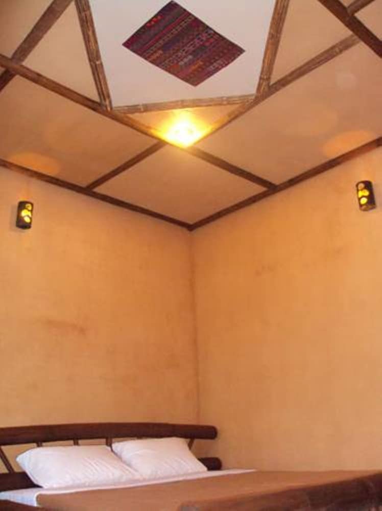 Hotel Akha River House