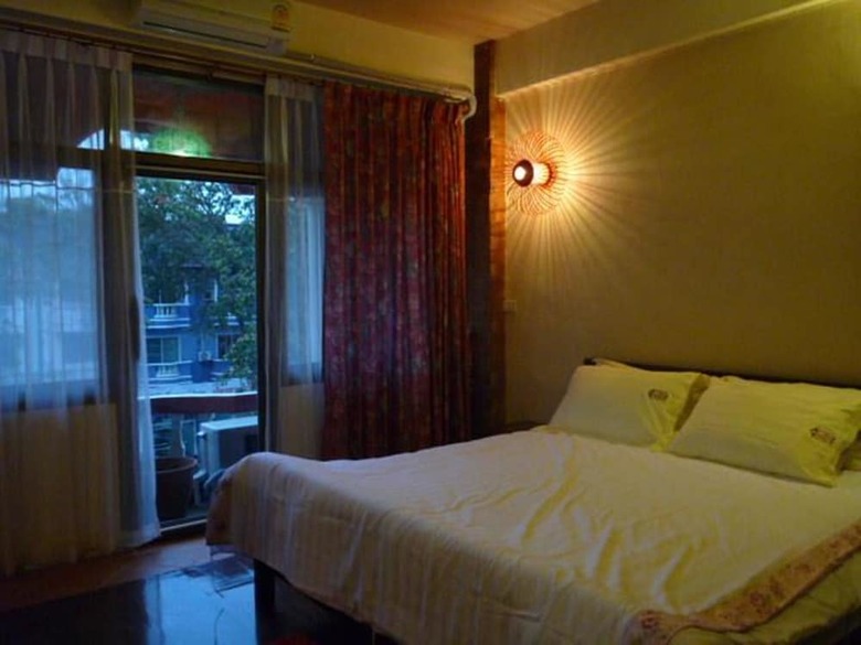 Hostal Nice Inn Town Residence