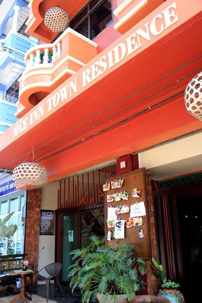 Hostal Nice Inn Town Residence